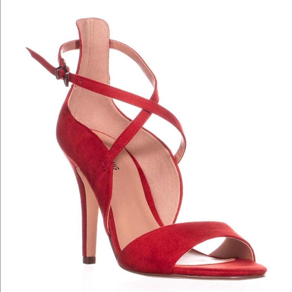 🆕 in Box Call It Spring Hauwet sandal